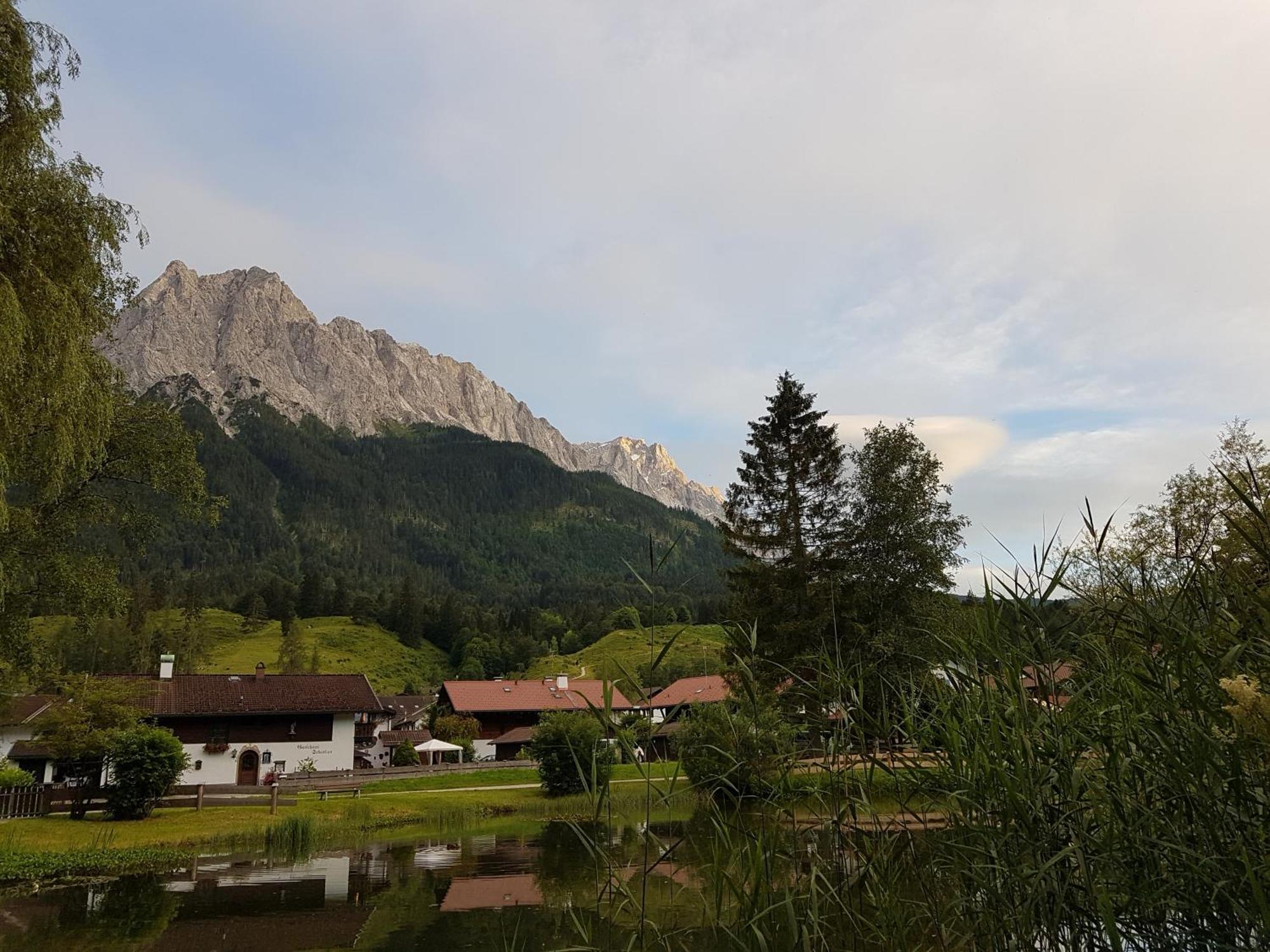 Zum Franziskaner Grainau Luaran gambar
